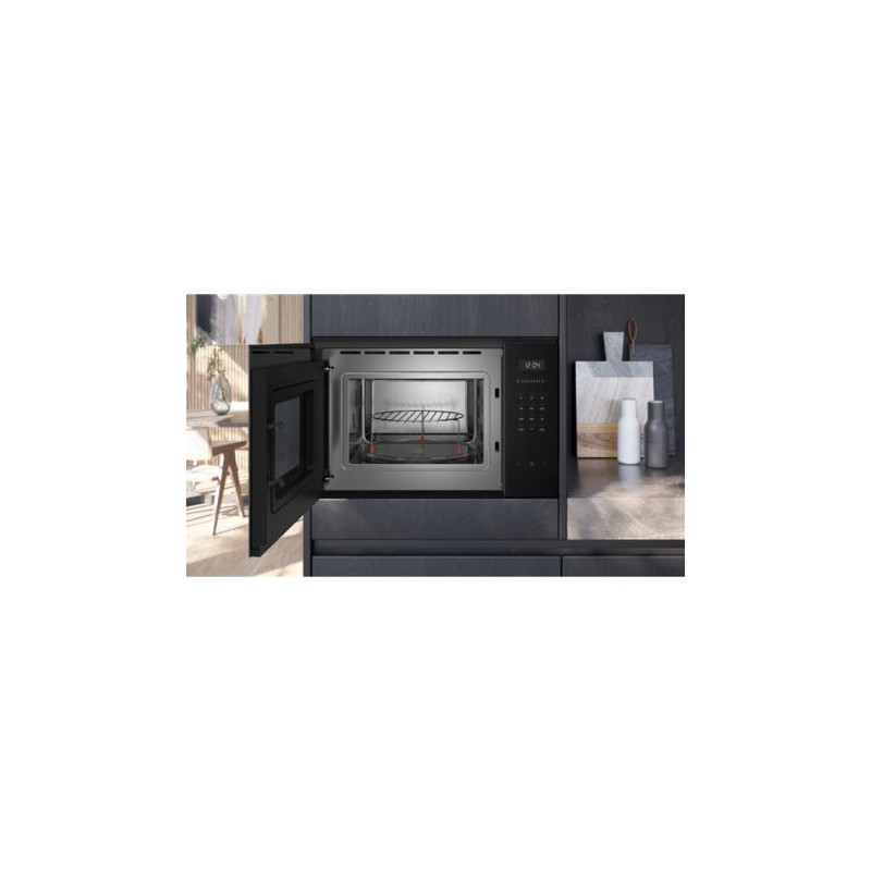 Siemens iQ500 BE555LMB1 micro-onde Noir Micro-ondes grill Intégré 25 L 900 W Siemens iQ500 BE555LMB1 micro-onde Noir Micro-ondes grill Intégré 25 L 900 W